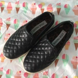Steve Madden Girl’s Black Slip-on Sneakers